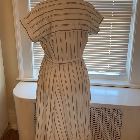Calvin Klein summer dress. Size 4 - Picture 5 of 5